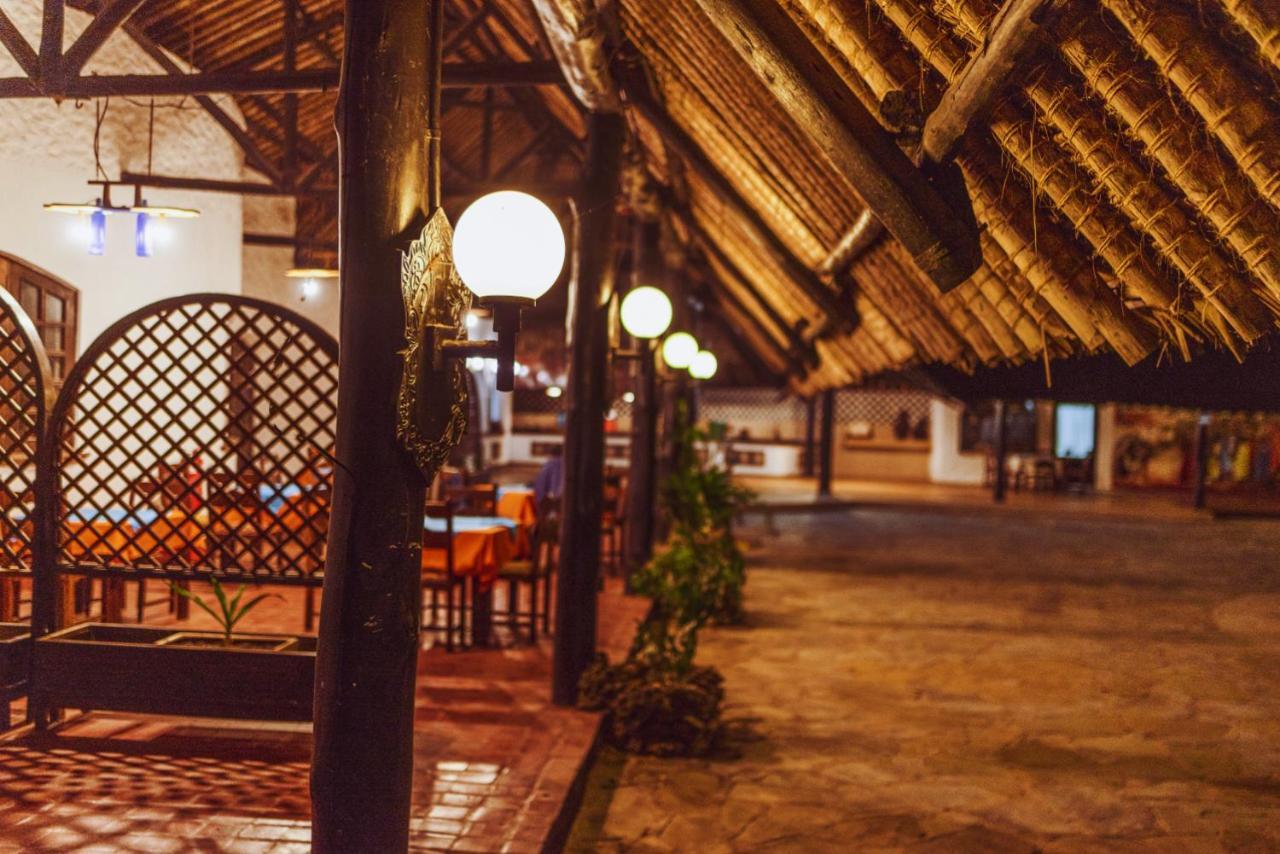 Safari Beach Hotel Diani Beach Exterior photo